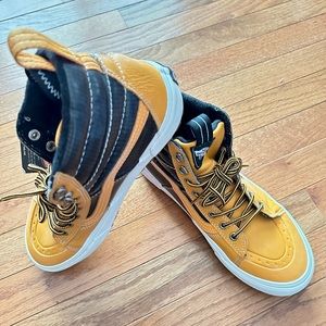 Vans Off The Wall Men’s 9 Women 10.5 All Weather MTE Brown Ankle Length Nice